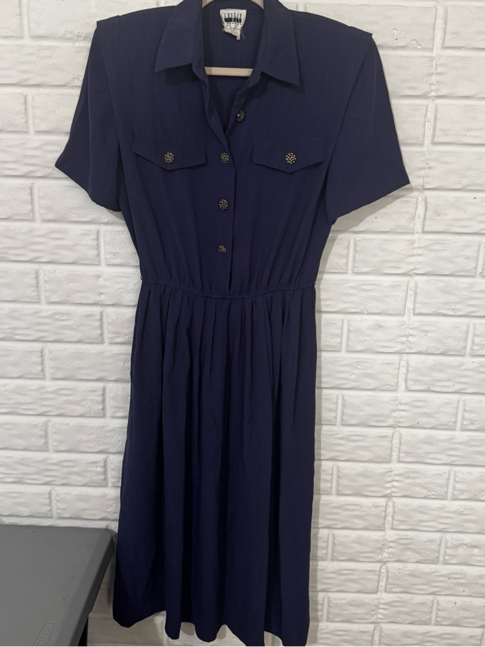 90s Leslie Fay Dress Women’s 10 Navy Blue Solid Pleated Buttons Collared